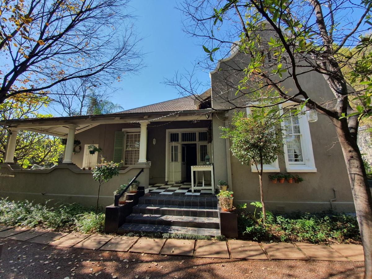 Waterhouse Guest Lodge In Muckleneuk Pretoria-Noord Exterior foto