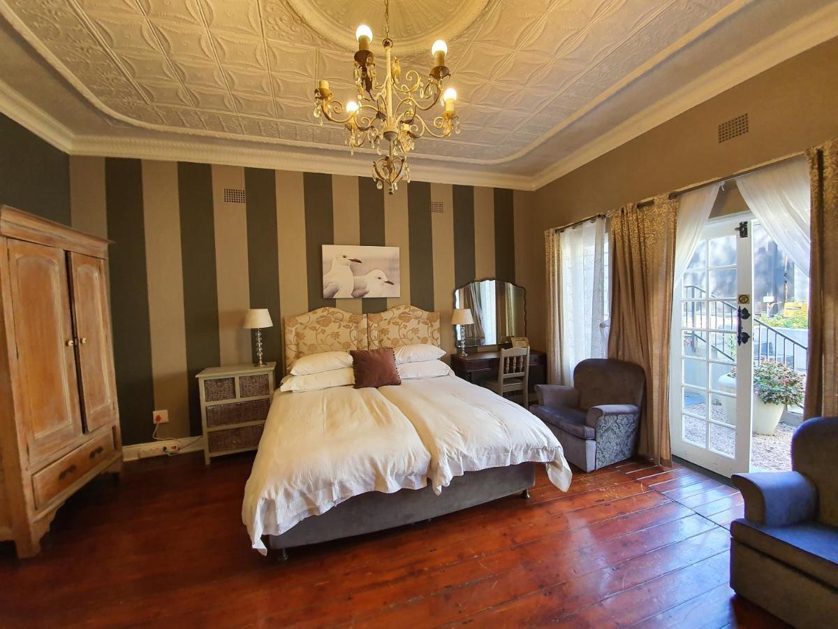 Waterhouse Guest Lodge In Muckleneuk Pretoria-Noord Exterior foto